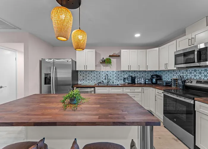 Holiday home Stunning Luxurious 4br Haven Perfect For Families Phoenix